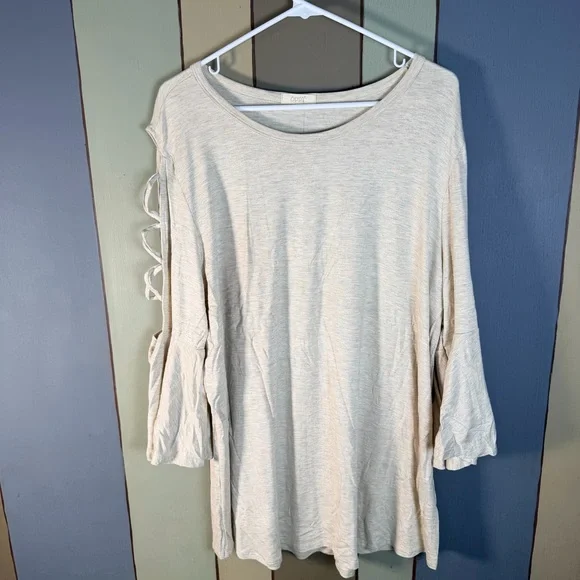 Plus size Boho Top with Bell-Sleeve and arm cut-outs-NWT-3XL - Picture 3 of 10
